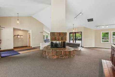 382 Satinwood Terrace Buffalo Grove IL 60089