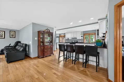 21 South Elmhurst Road Prospect Heights IL 60070