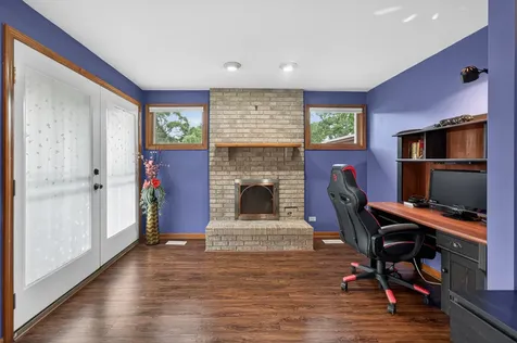 21 South Elmhurst Road Prospect Heights IL 60070
