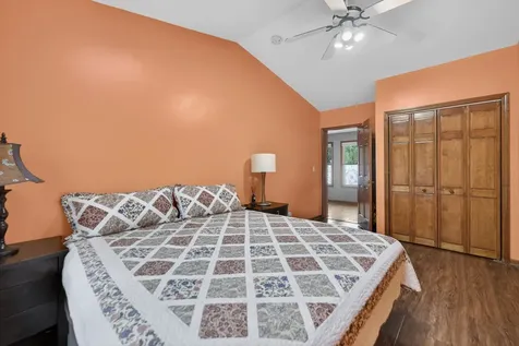 21 South Elmhurst Road Prospect Heights IL 60070