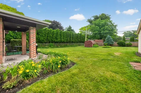 21 South Elmhurst Road Prospect Heights IL 60070