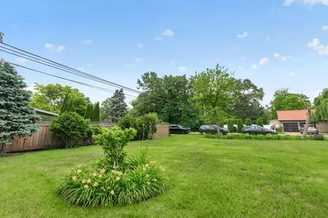 21 South Elmhurst Road Prospect Heights IL 60070