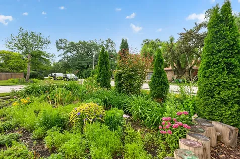 21 South Elmhurst Road Prospect Heights IL 60070