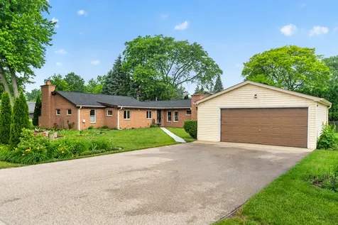 21 South Elmhurst Road Prospect Heights IL 60070