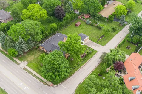 21 South Elmhurst Road Prospect Heights IL 60070