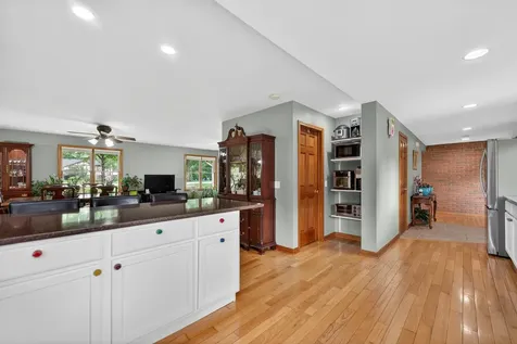 21 South Elmhurst Road Prospect Heights IL 60070