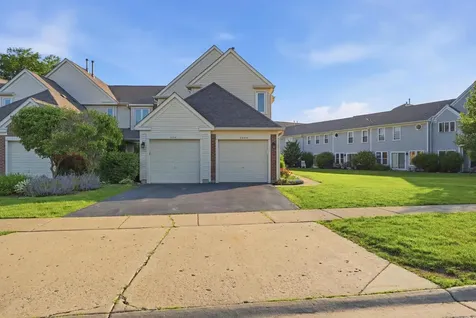 304 University Lane Elk Grove Village IL 60007