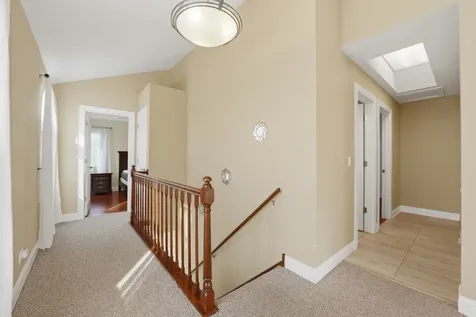 304 University Lane Elk Grove Village IL 60007