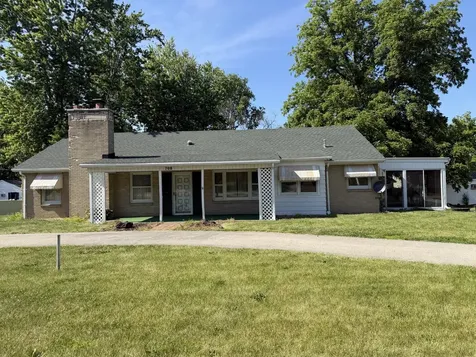 708 East Glover Street Ottawa IL 61350