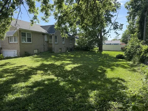 708 East Glover Street Ottawa IL 61350