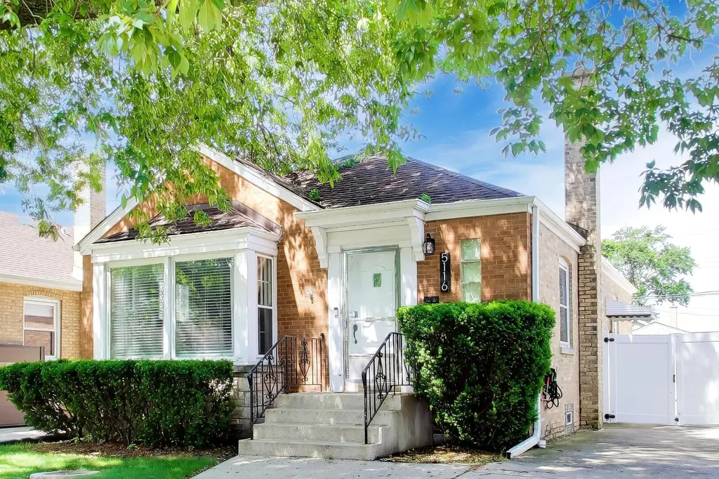 5116 North Nordica Avenue Chicago IL 60656
