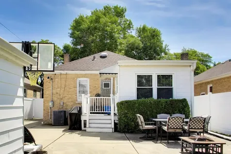 5116 North Nordica Avenue Chicago IL 60656