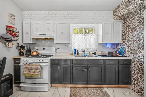 1106 Wallace Court Chicago Heights IL 60411