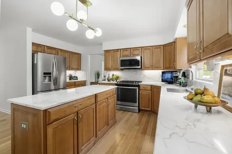 162 Wellington Court Grayslake IL 60030