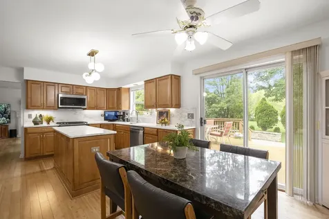 162 Wellington Court Grayslake IL 60030