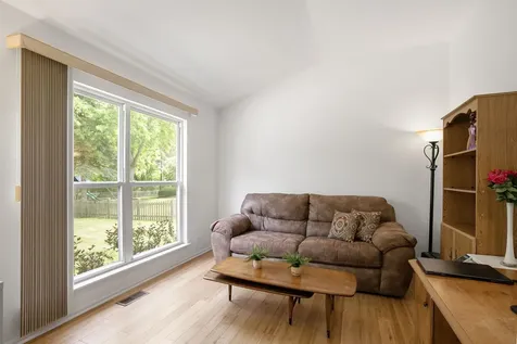 162 Wellington Court Grayslake IL 60030