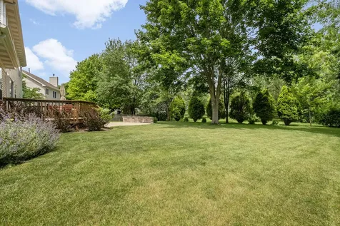 162 Wellington Court Grayslake IL 60030