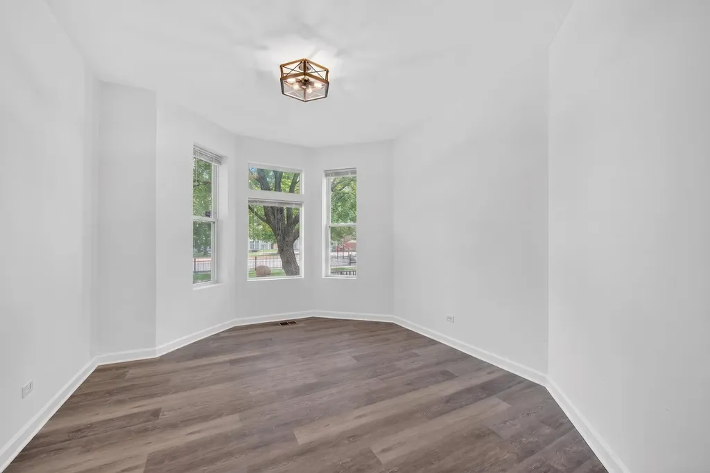 6018 South Sangamon Street Chicago IL 60621