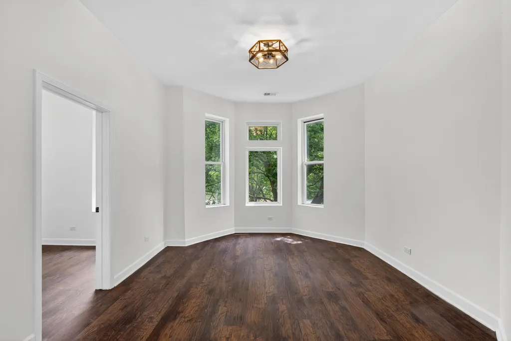 6018 South Sangamon Street Chicago IL 60621