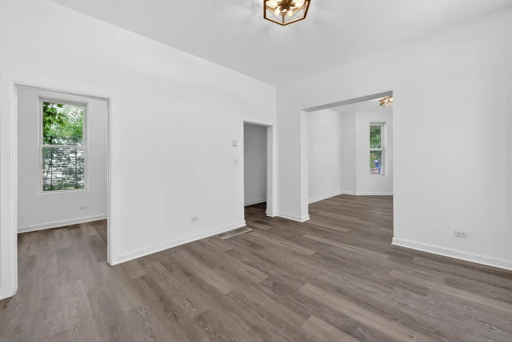 6018 South Sangamon Street Chicago IL 60621