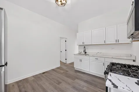 6018 South Sangamon Street Chicago IL 60621