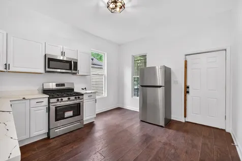 6018 South Sangamon Street Chicago IL 60621