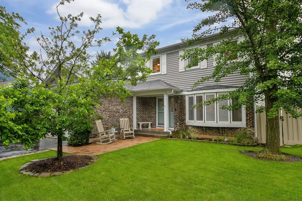 1210 Robin Drive Elk Grove Village IL 60007