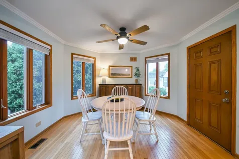 1210 Robin Drive Elk Grove Village IL 60007