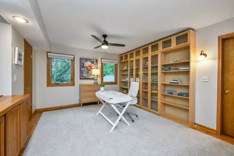 1210 Robin Drive Elk Grove Village IL 60007