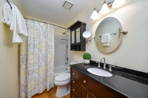 1210 Robin Drive Elk Grove Village IL 60007