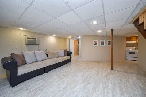 1210 Robin Drive Elk Grove Village IL 60007
