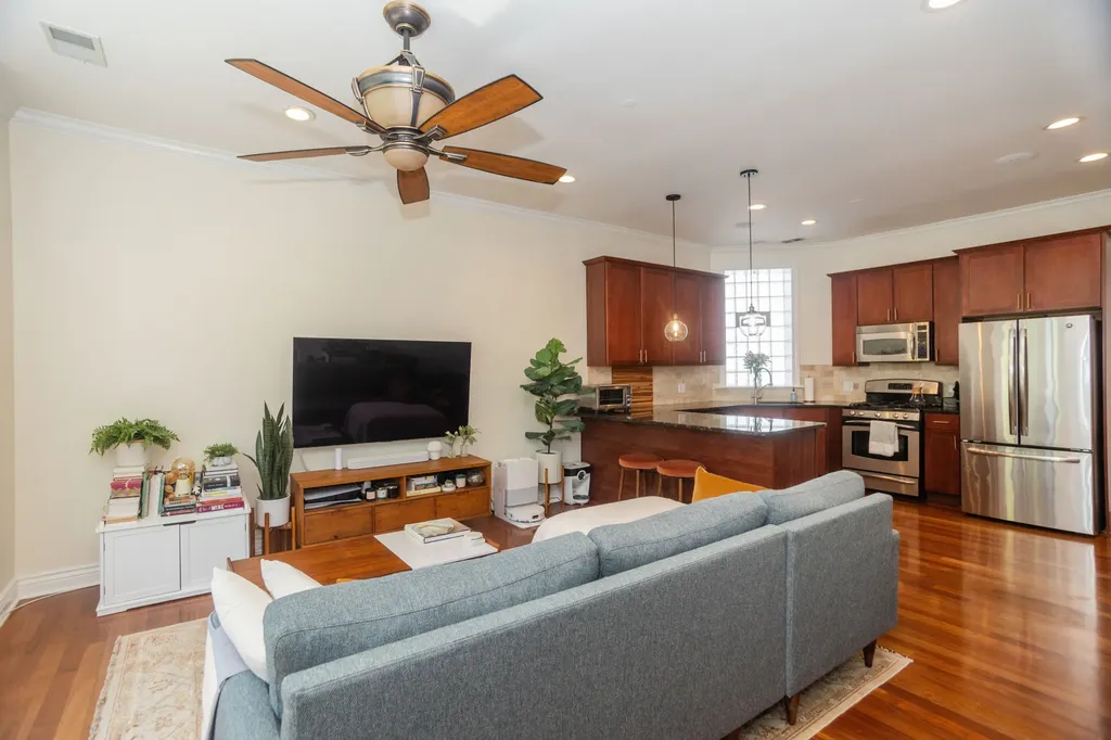 1254 West Diversey Parkway Chicago IL 60614
