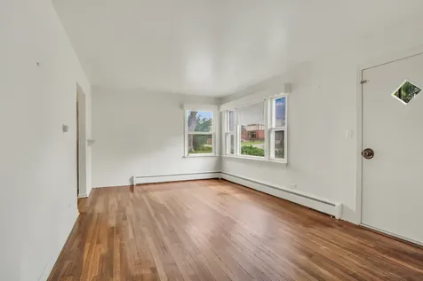 2 Eva Terrace Lake Bluff IL 60044