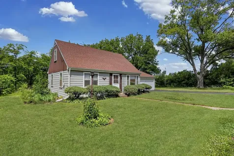 2 Eva Terrace Lake Bluff IL 60044