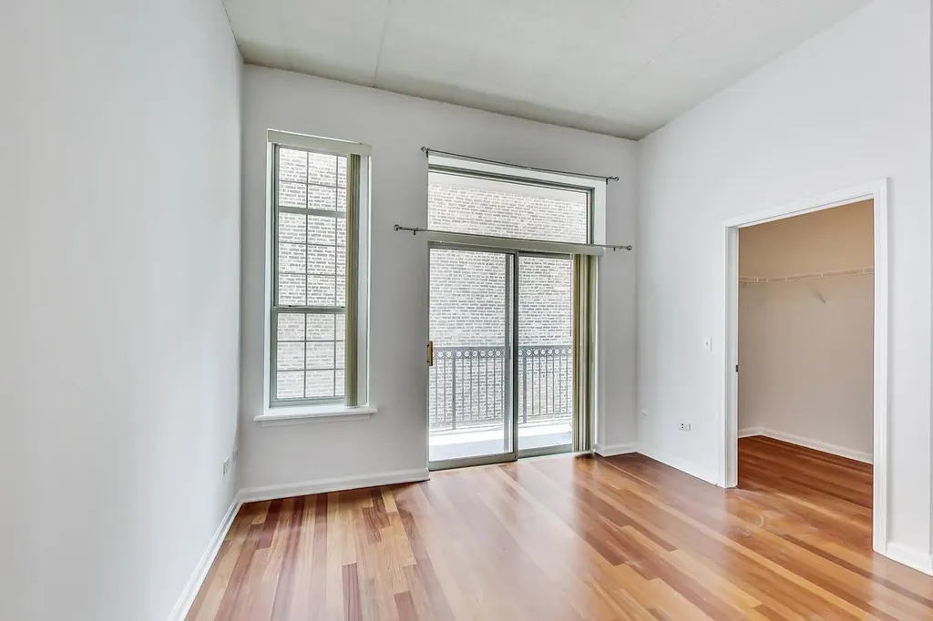 1919 South Michigan Avenue Chicago IL 60616