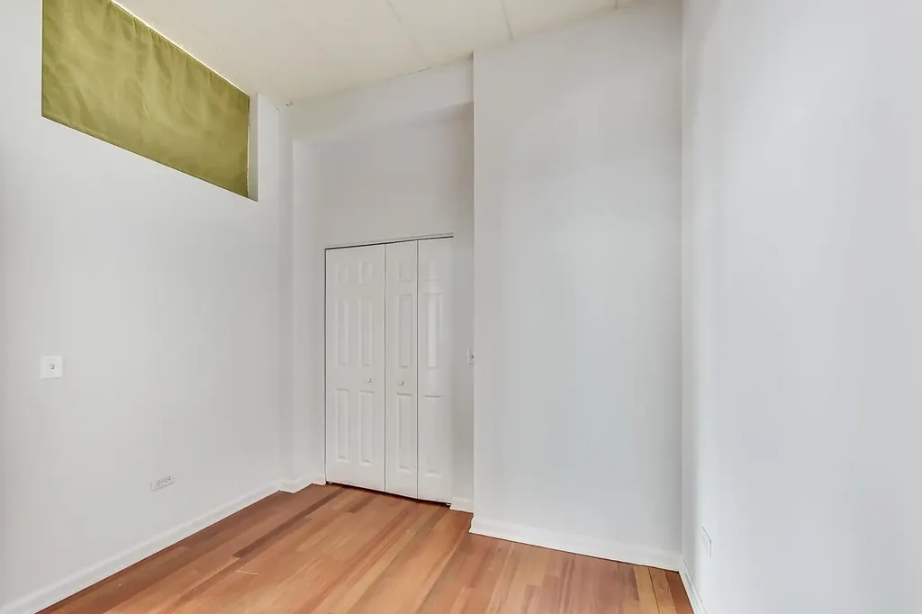 1919 South Michigan Avenue Chicago IL 60616