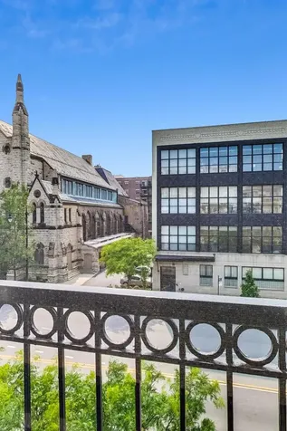 1919 South Michigan Avenue Chicago IL 60616