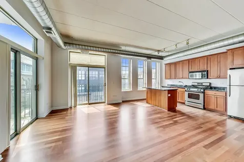 1919 South Michigan Avenue Chicago IL 60616