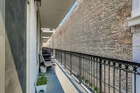 1919 South Michigan Avenue Chicago IL 60616