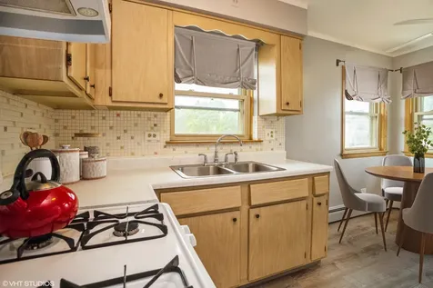 7537 West Higgins Road W Chicago IL 60631
