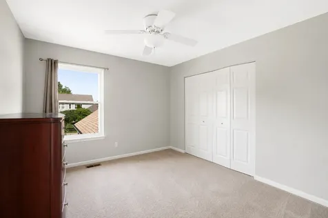 81 Misty Hill Lane Hainesville IL 60030