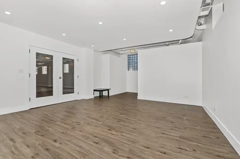 3025 North Western Avenue Chicago IL 60618