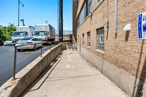 3025 North Western Avenue Chicago IL 60618