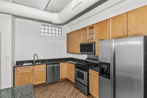 3025 North Western Avenue Chicago IL 60618