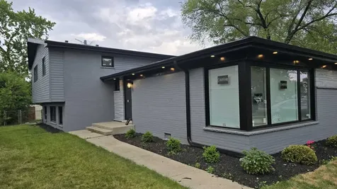 9407 Ozark Avenue Morton Grove IL 60053
