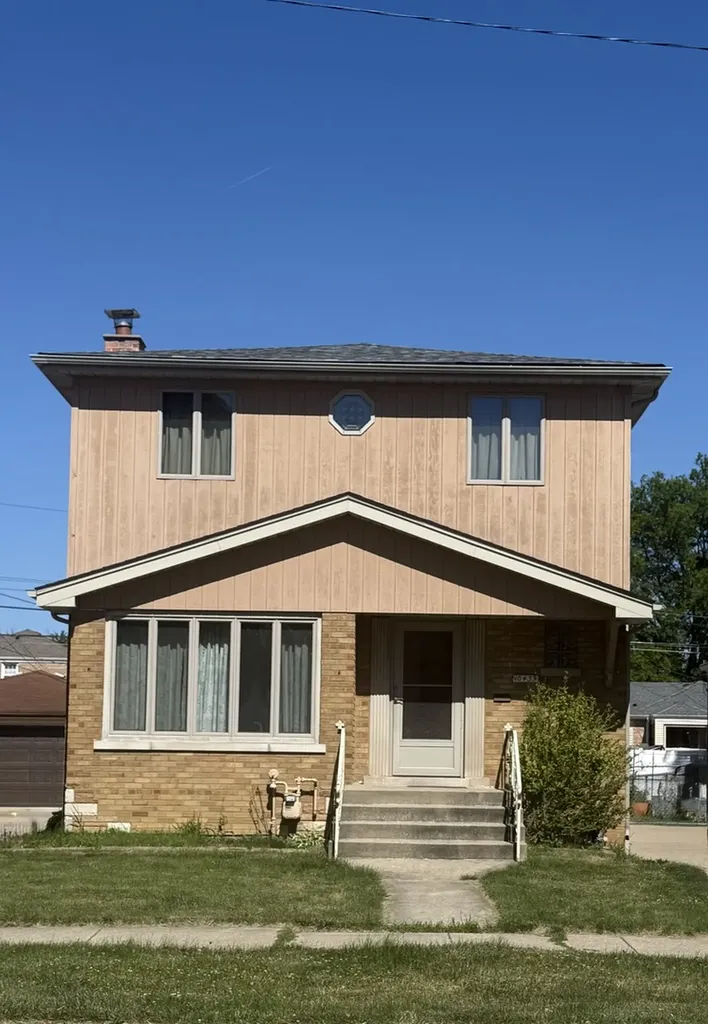 10439 South Albany Avenue Chicago IL 60655