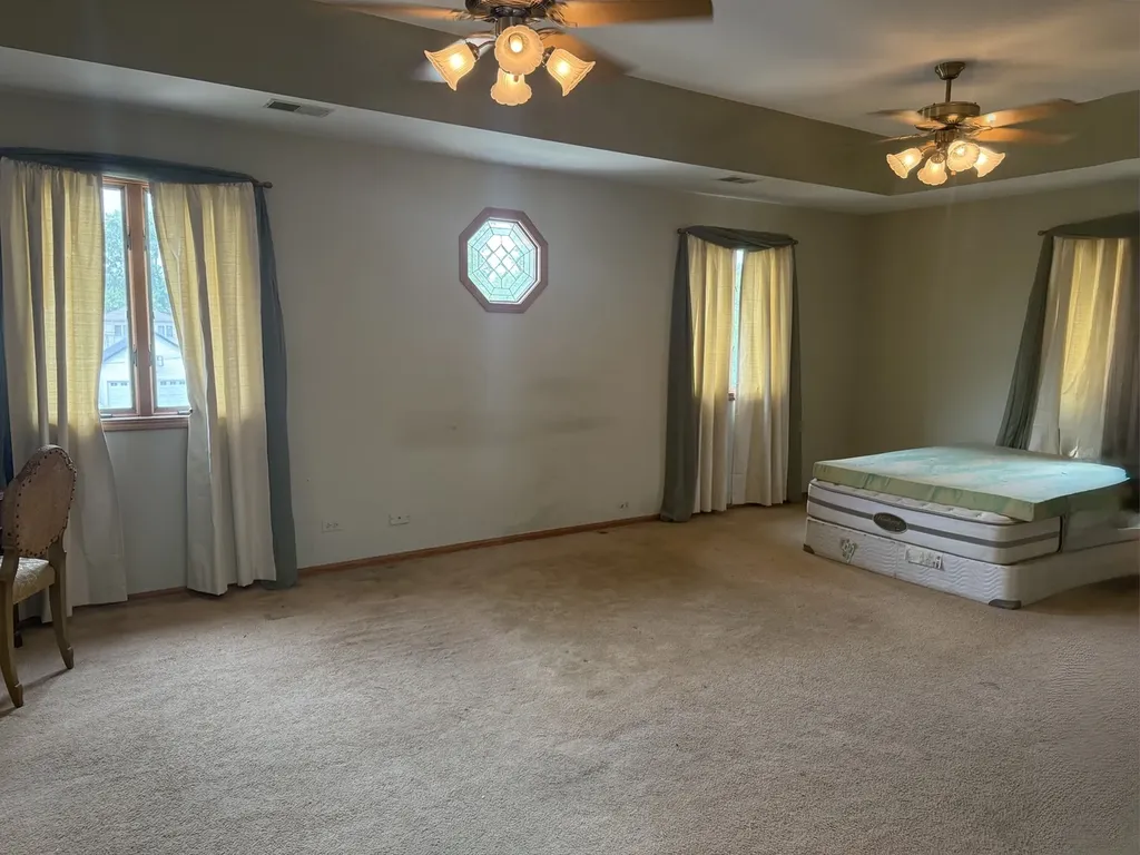 10439 South Albany Avenue Chicago IL 60655
