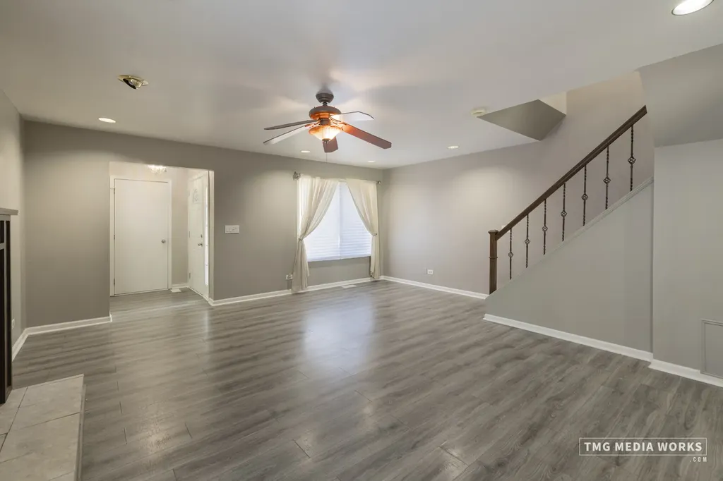 1210 Andover Circle Aurora IL 60504