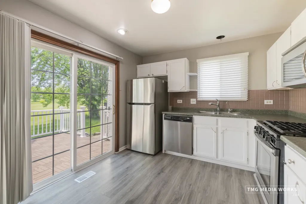 1210 Andover Circle Aurora IL 60504