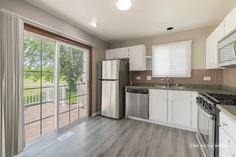 1210 Andover Circle Aurora IL 60504